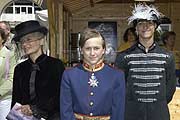 Aus dem Allgäu grüßen Darsteller des Ludwig 2 Musicals in Füssen (Foto: MIngrid Grossmann)